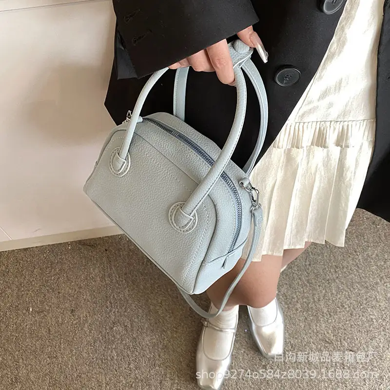 Black French Niche Shoulder Bag for Women 2026 - Image 3