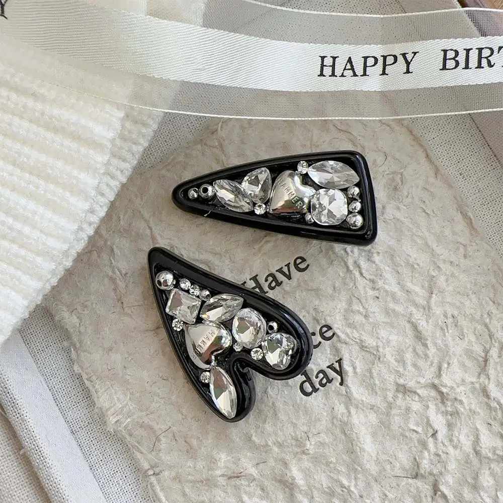 Black Diamond Hairpin Clips for Women 2024 - Image 4