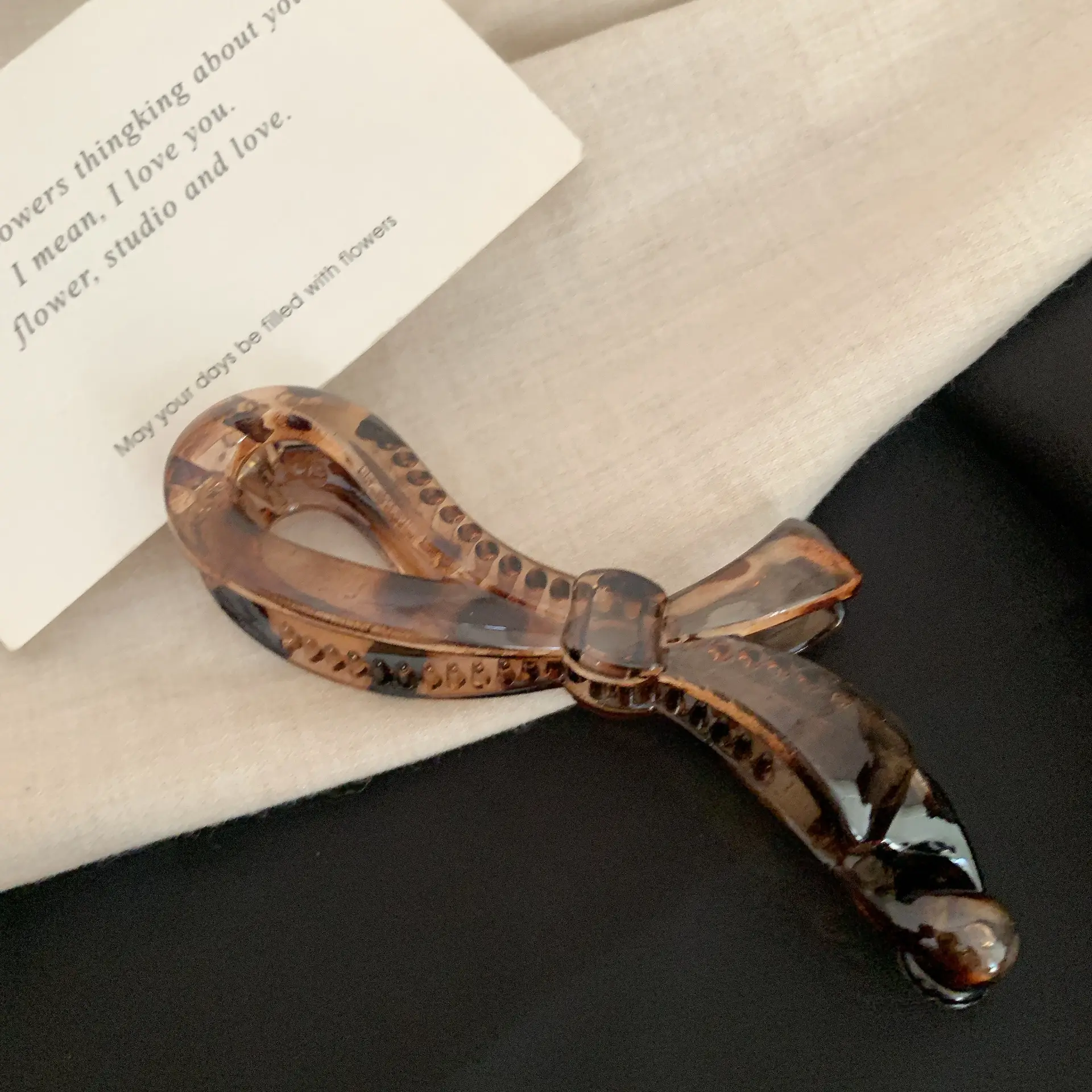 Korean Medium Banana Clip Hairpin for Girls