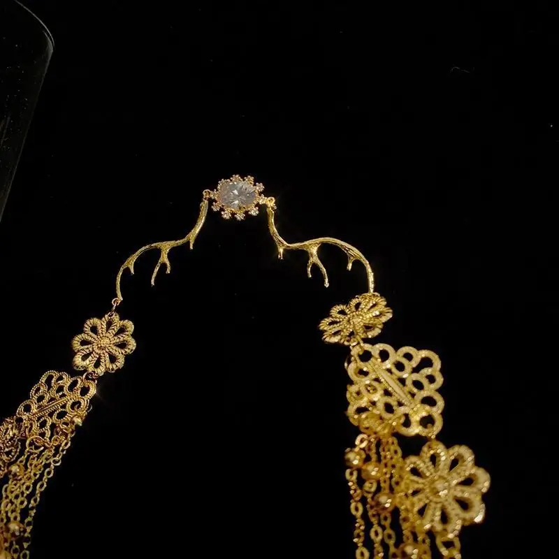 Antique Tassel Hair Ornament with Diamond Chain — feature 12