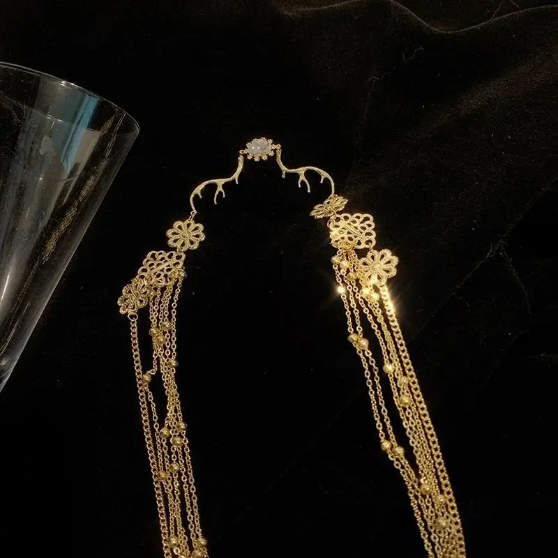 Antique Tassel Hair Ornament with Diamond Chain — feature 13