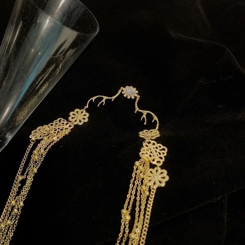 Antique Tassel Hair Ornament with Diamond Chain — feature 14