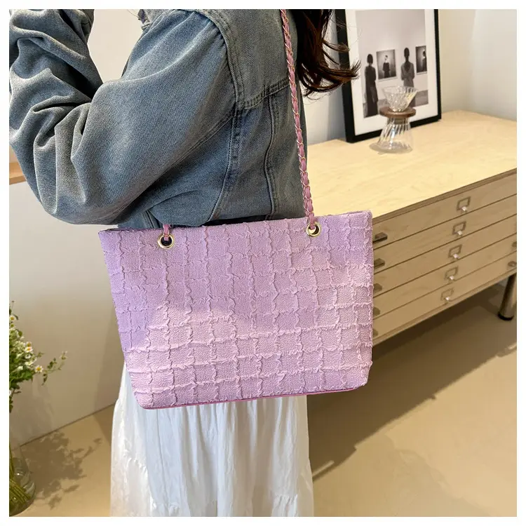 Grey Chain Shoulder Bag for Women 2024 Spring Summer — feature 14