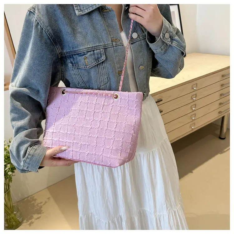 Grey Chain Shoulder Bag for Women 2024 Spring Summer — feature 16