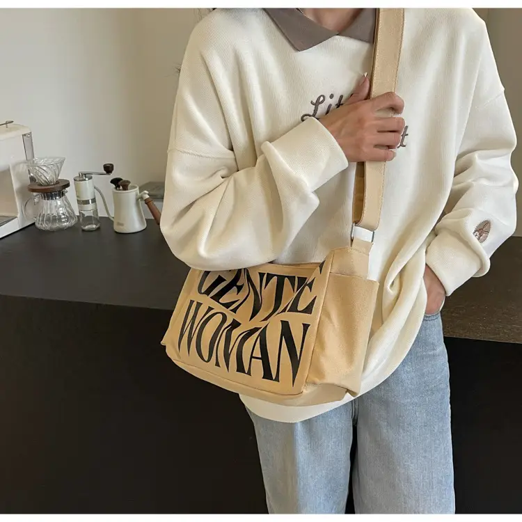 Women's Black "Gentle Woman" Shoulder Bag 2024 — feature 10