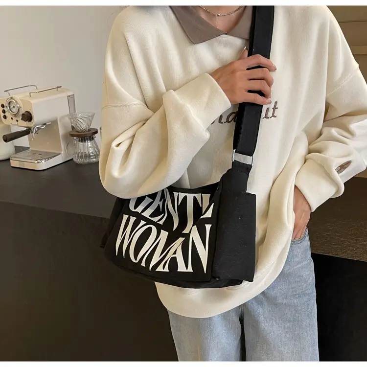 Women's Black "Gentle Woman" Shoulder Bag 2024 — feature 13