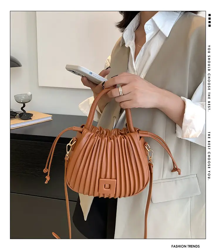 Green Textured Shoulder Crossbody Bag for Women 2024 — feature 1