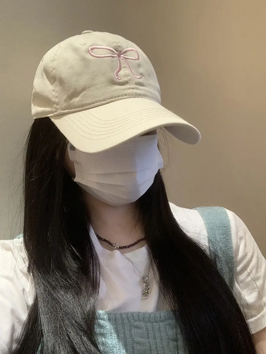 Bow Embroidered Pink Baseball Cap for Women - Image 3