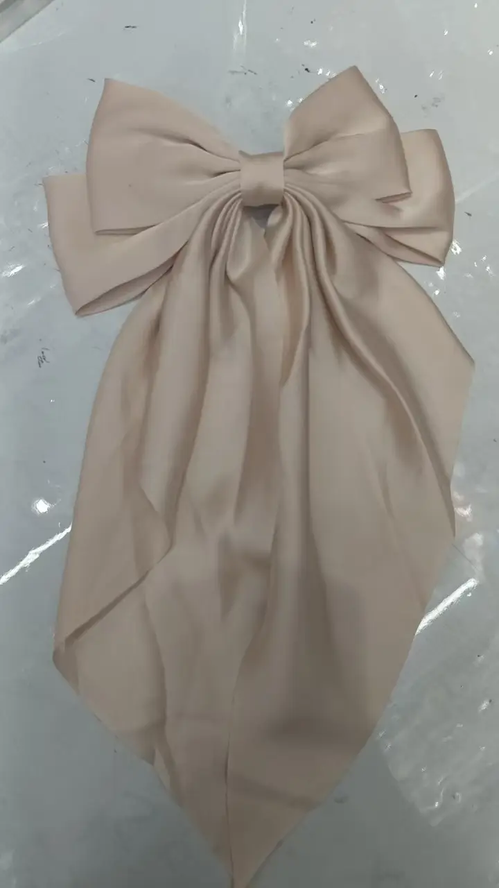 Pink Satin Hairpin with Vintage Bow Design - Image 24