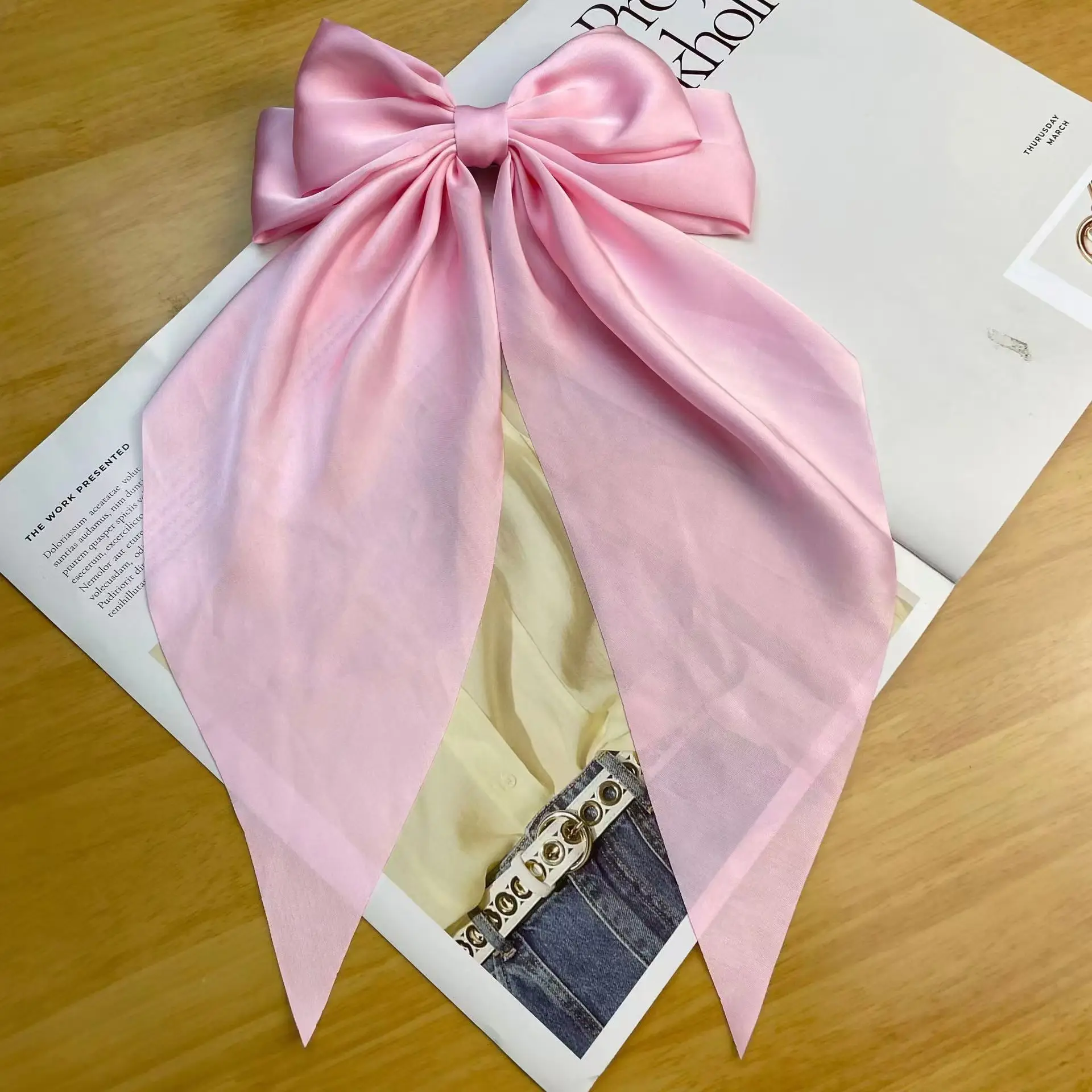 Pink Satin Hairpin with Vintage Bow Design - Image 25