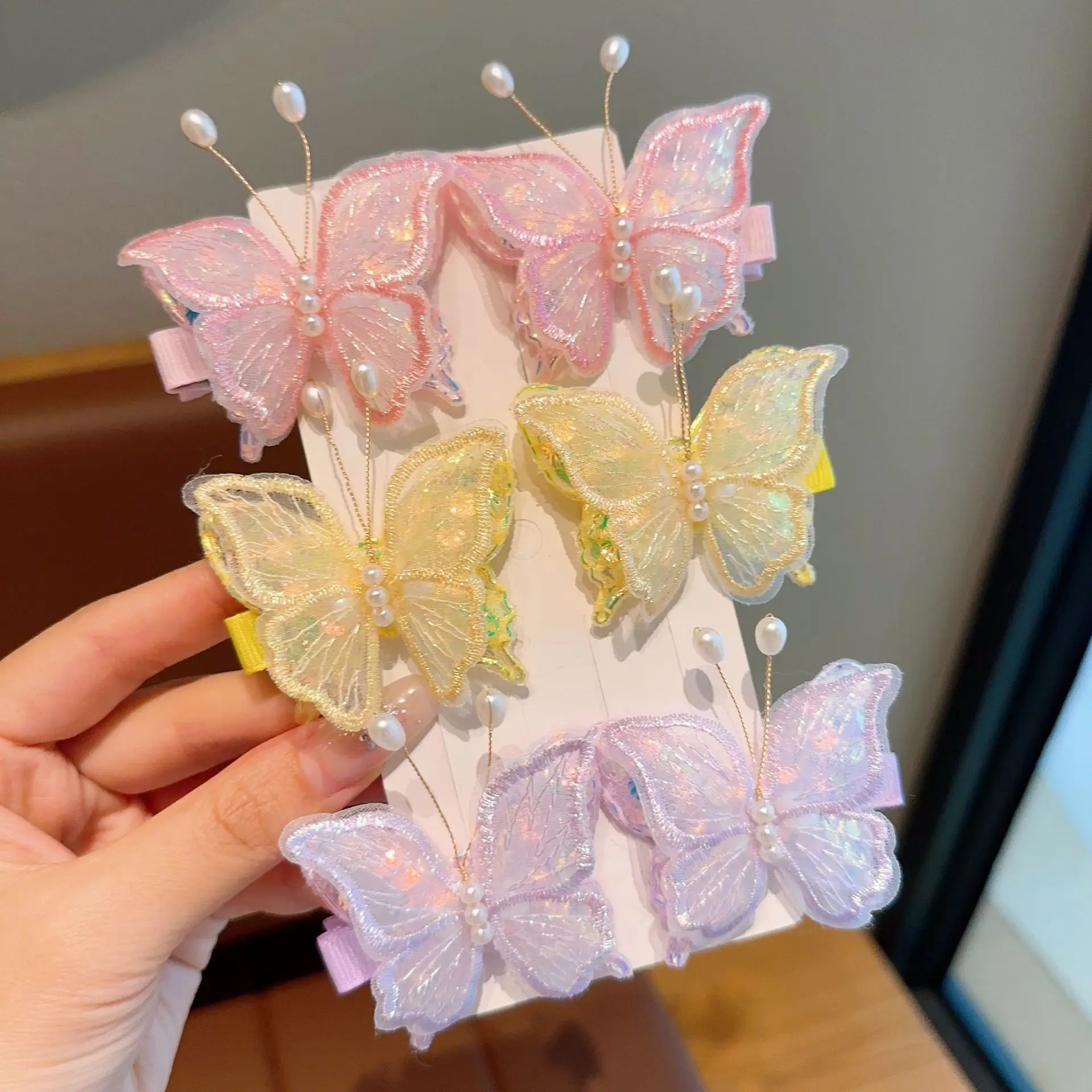 Double-layer Pearl Butterfly Hair Clips for Girls — feature 3