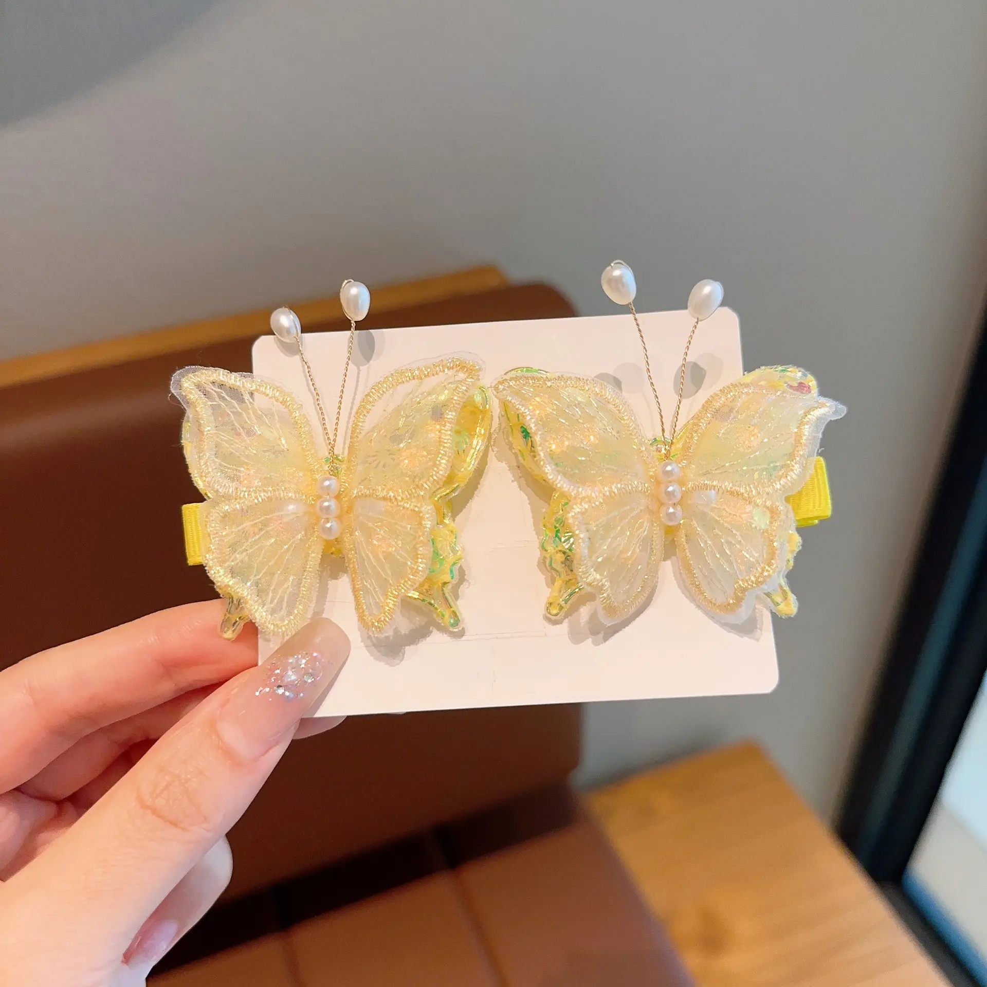 Double-layer Pearl Butterfly Hair Clips for Girls - Image 2