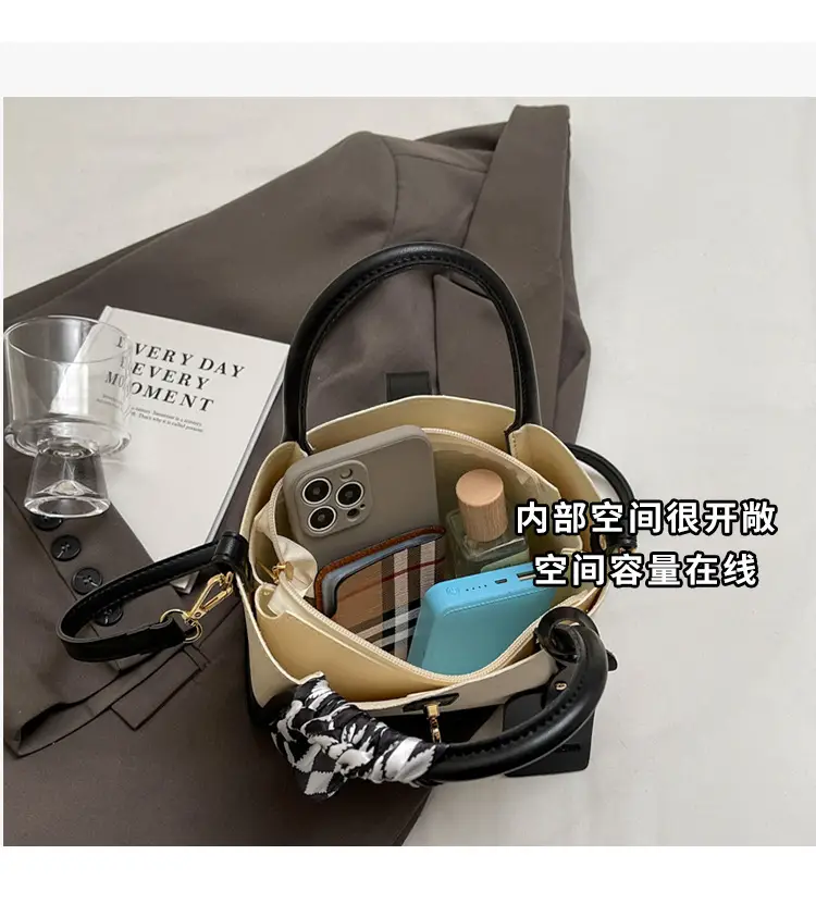 Women's Checkered Handbag with Strap Shoulder Bag 2024 — feature 10