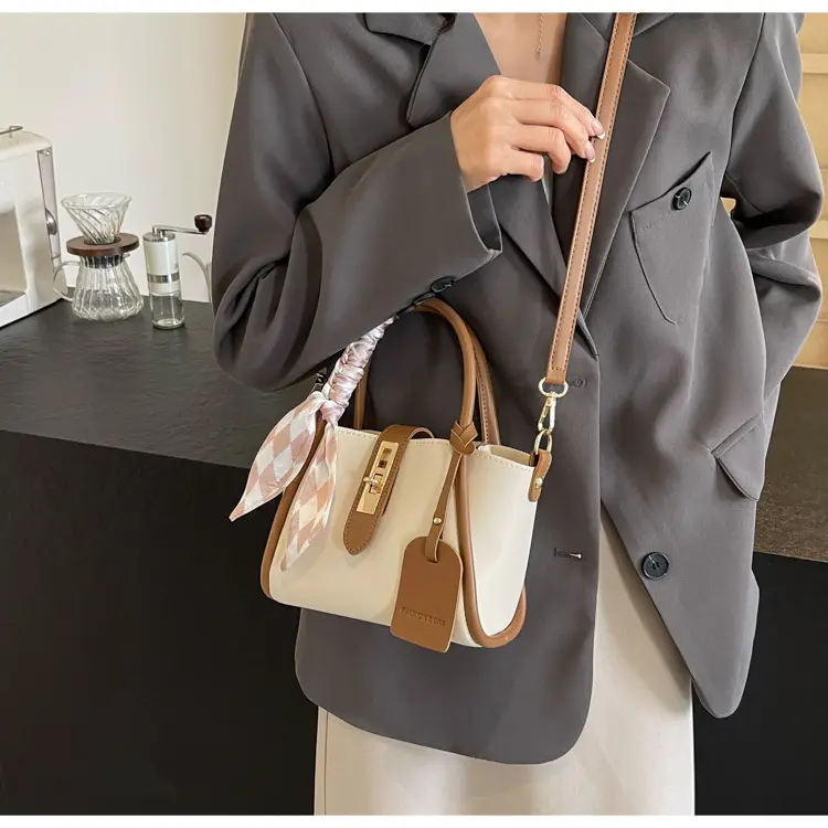 Women's Checkered Handbag with Strap Shoulder Bag 2024 — feature 16