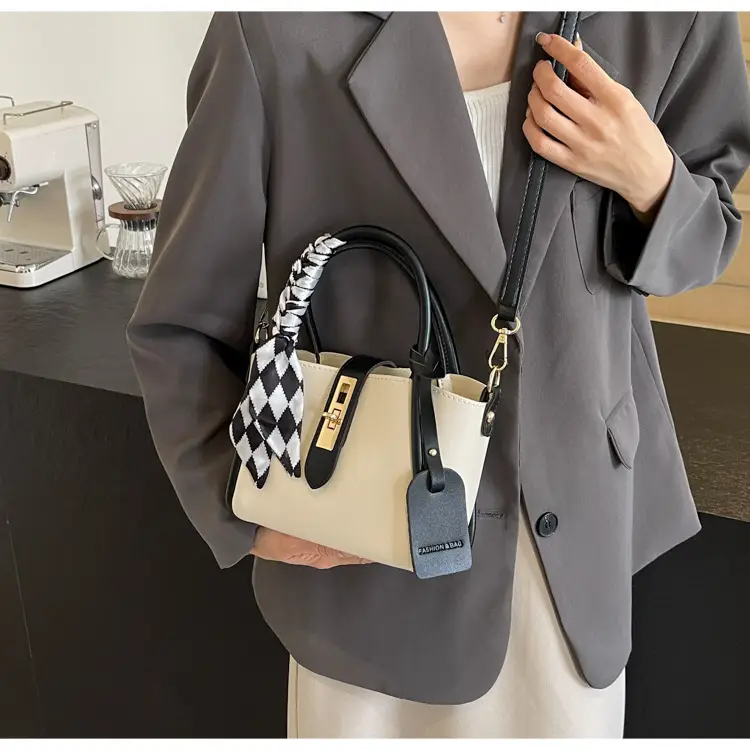 Women's Checkered Handbag with Strap Shoulder Bag 2024 — feature 20