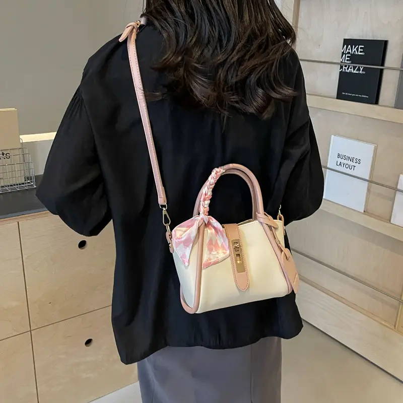 Women's Checkered Handbag with Strap Shoulder Bag 2024 - Image 2