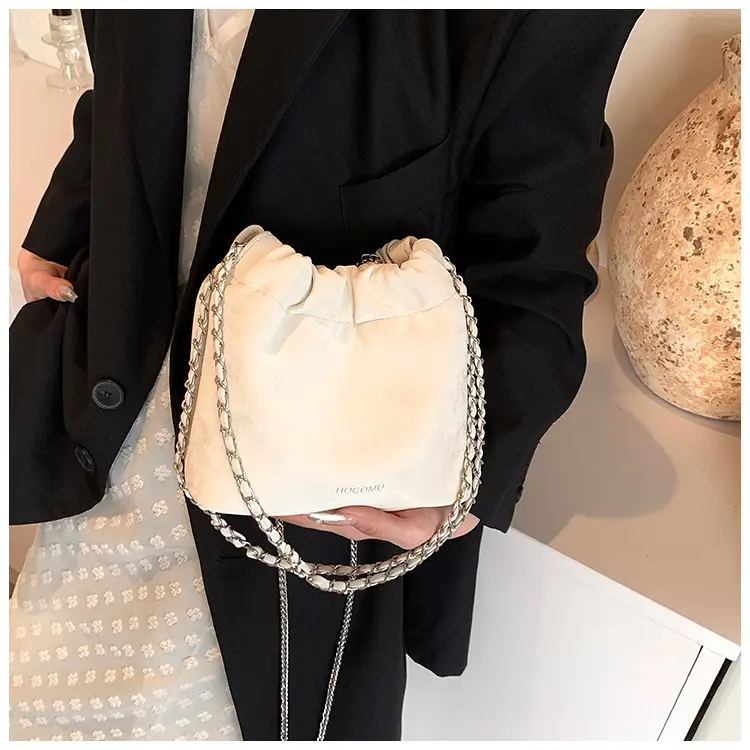 Women's Chain Shoulder Bag Cream Satin Bucket Style — feature 13