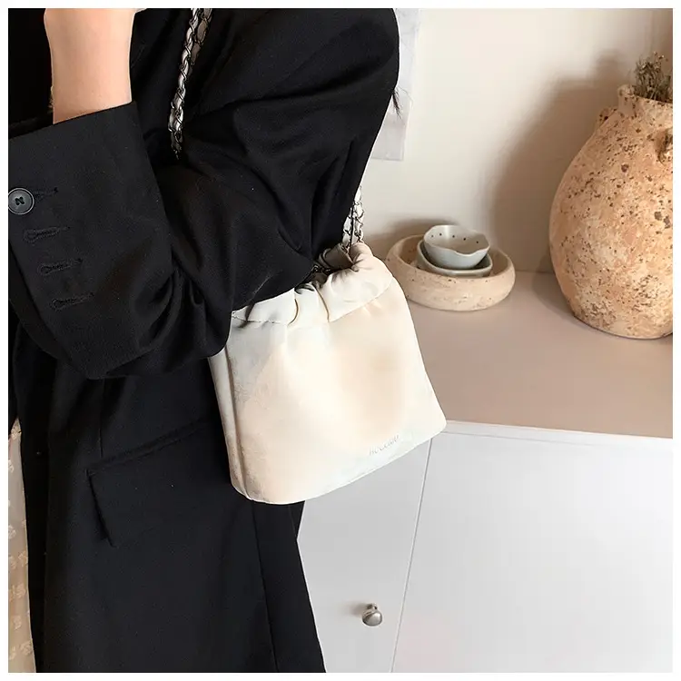 Women's Chain Shoulder Bag Cream Satin Bucket Style — feature 23
