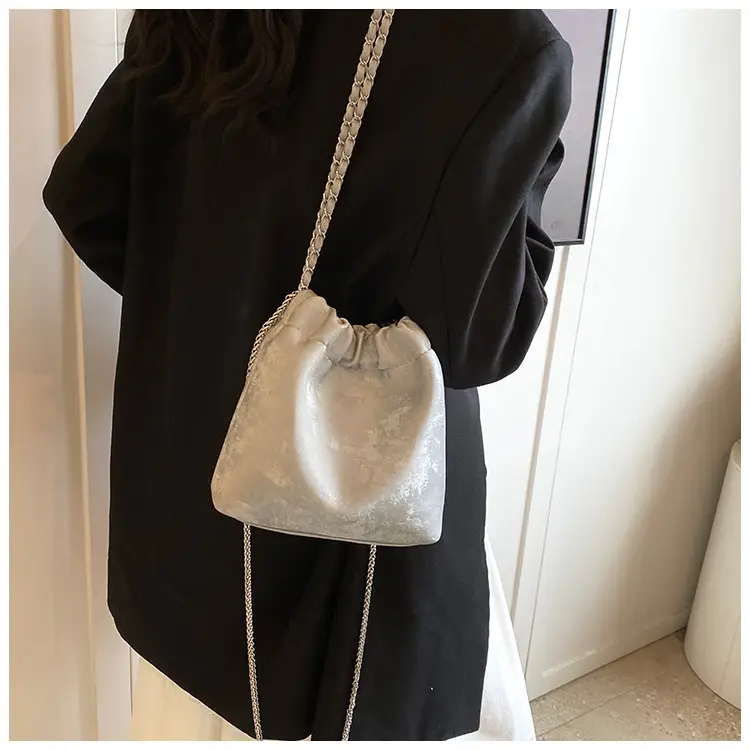 Women's Chain Shoulder Bag Cream Satin Bucket Style — feature 33