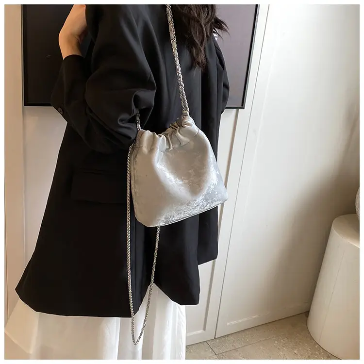 Women's Chain Shoulder Bag Cream Satin Bucket Style — feature 35