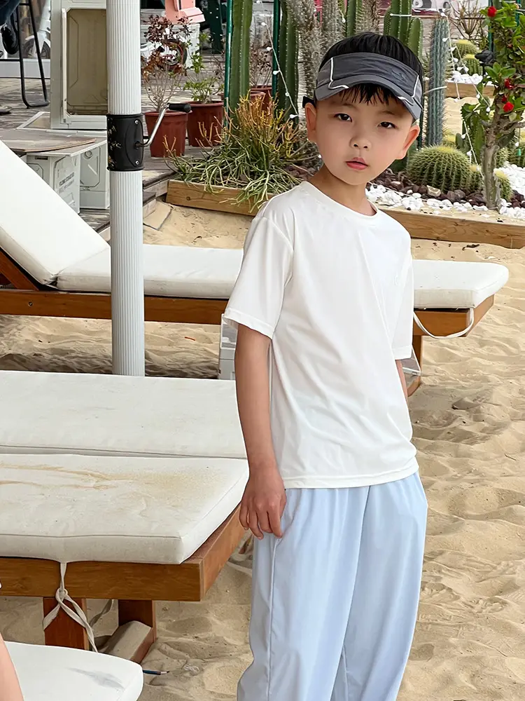 UV Protection T-Shirt for Boys Girls Quick Dry Sunscreen — feature 54