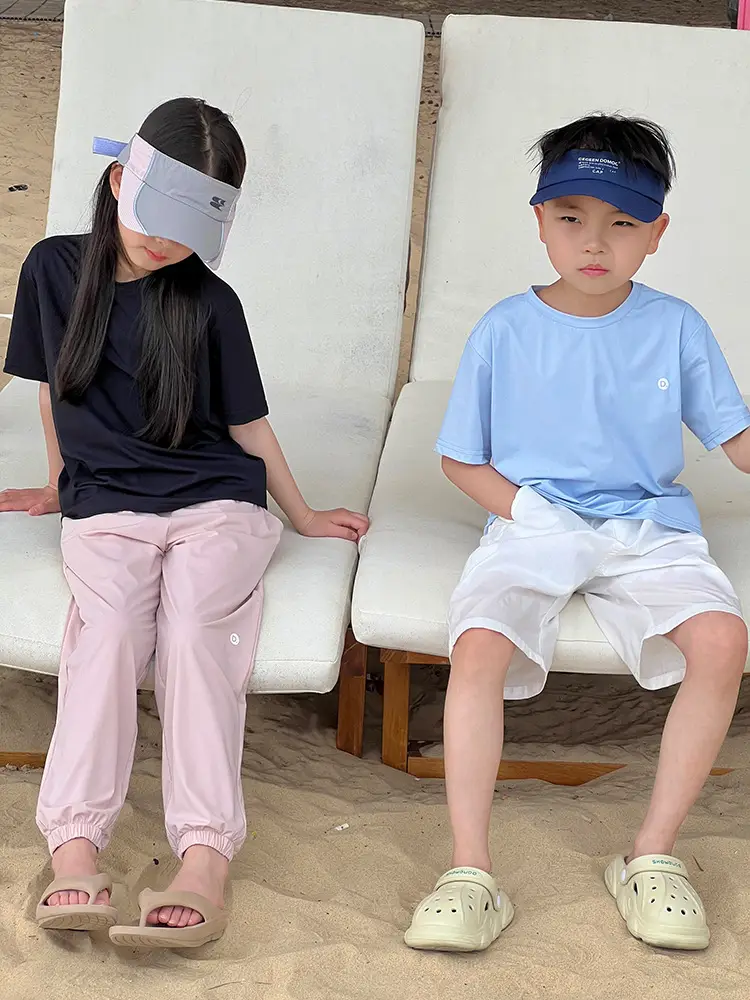 UV Protection T-Shirt for Boys Girls Quick Dry Sunscreen — feature 63