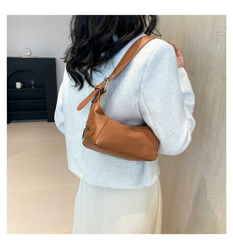 Silver Metallic Shoulder Bag for Women 2024 Spring — feature 13