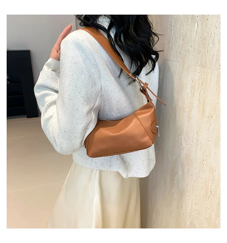 Silver Metallic Shoulder Bag for Women 2024 Spring — feature 14
