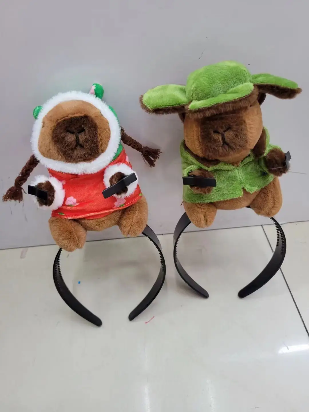 Funny Hair Headdress with Teddy Bear Decor — feature 3