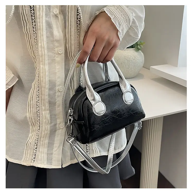 2024 Silver Red Shell Bowling Bag for Women — feature 12