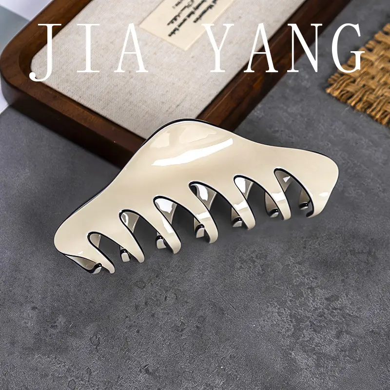 Classy Acetate Hairpin Clip for Women - Image 4