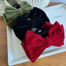 Black Korean Style Hair Clip with Large Curved Design — feature 2