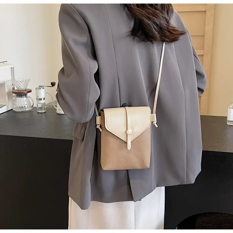 Soft Leather Vintage Crossbody Bag for Women 2024 Spring Summer — feature 17