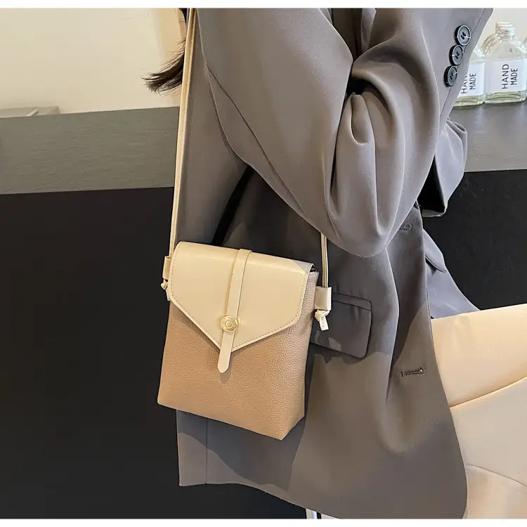Soft Leather Vintage Crossbody Bag for Women 2024 Spring Summer — feature 18