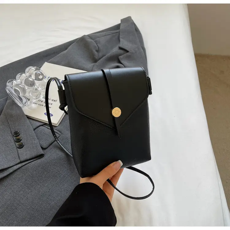 Soft Leather Vintage Crossbody Bag for Women 2024 Spring Summer — feature 23