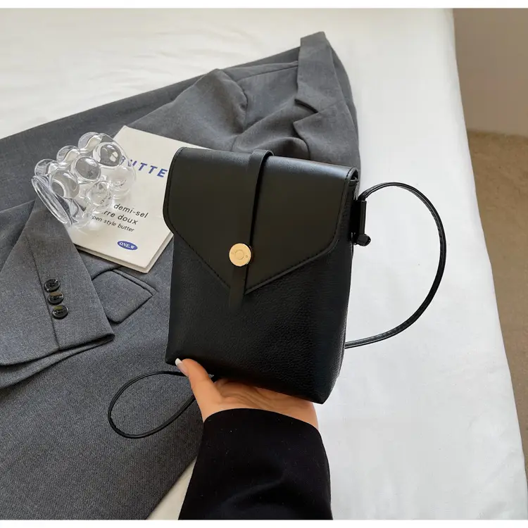 Soft Leather Vintage Crossbody Bag for Women 2024 Spring Summer — feature 24