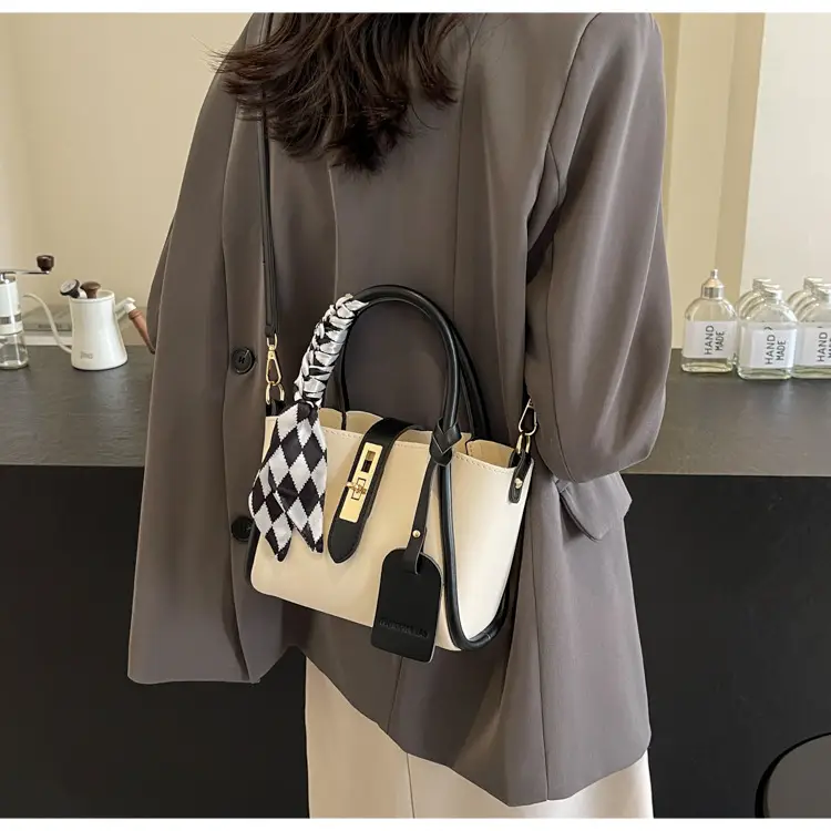 Women's Checkered Messenger Bag Summer 2024 — feature 19