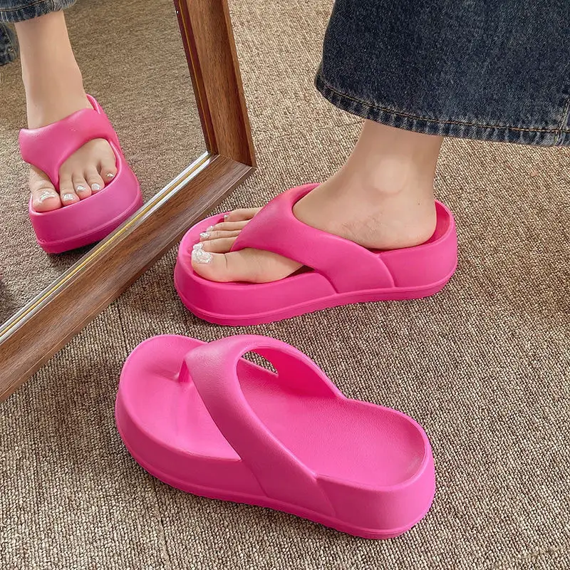 Thick-soled flip-flops for women's summer outdoor wear feeling of stepping on excrement increased fashion Joker soft-soled beach flip-flops batch - Image 6