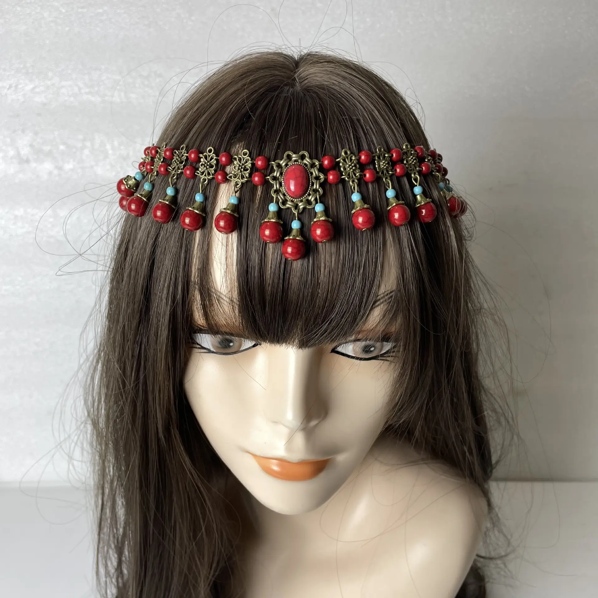 Retro Red Beaded Travel Eyebrow Pendant — feature 10