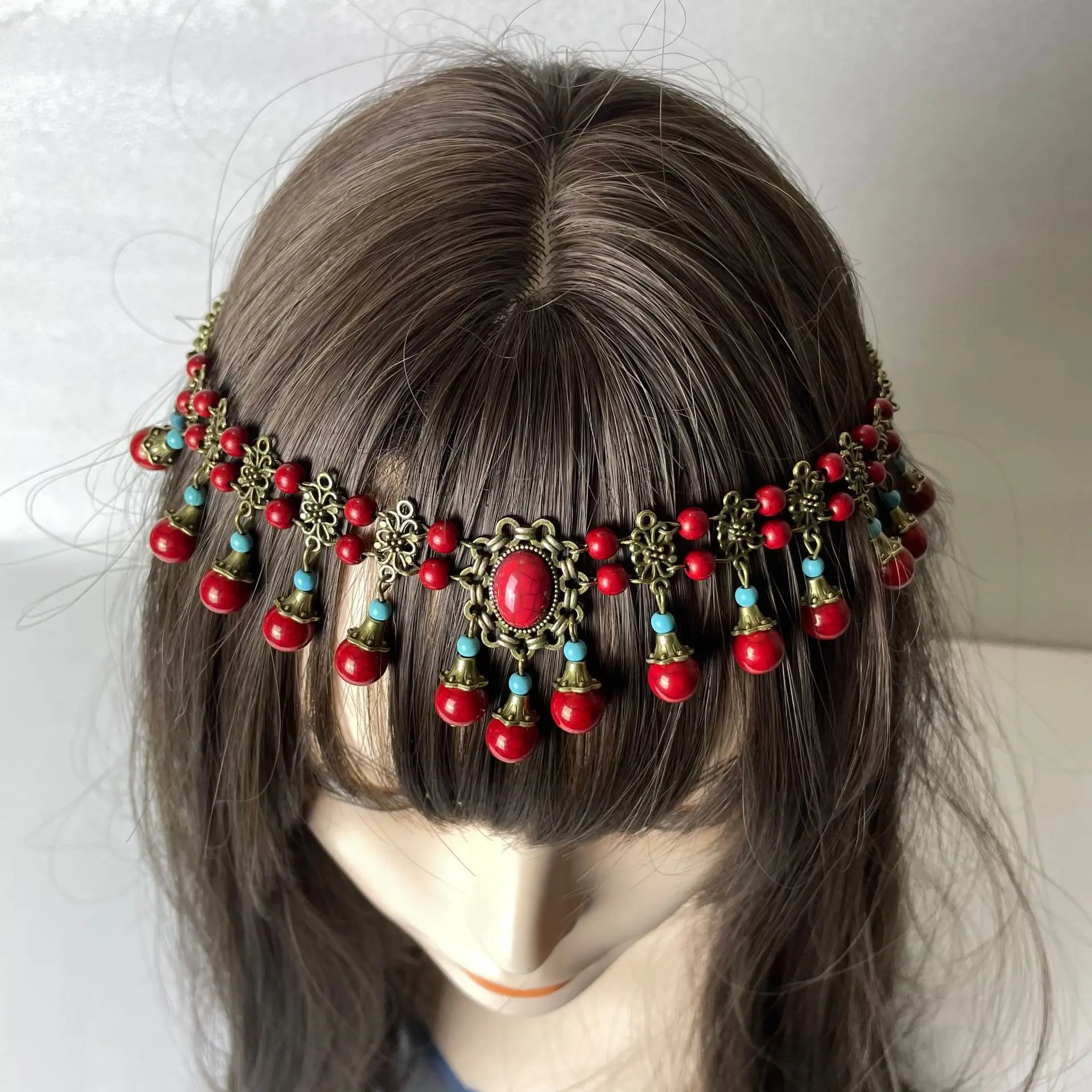 Retro Red Beaded Travel Eyebrow Pendant — feature 13