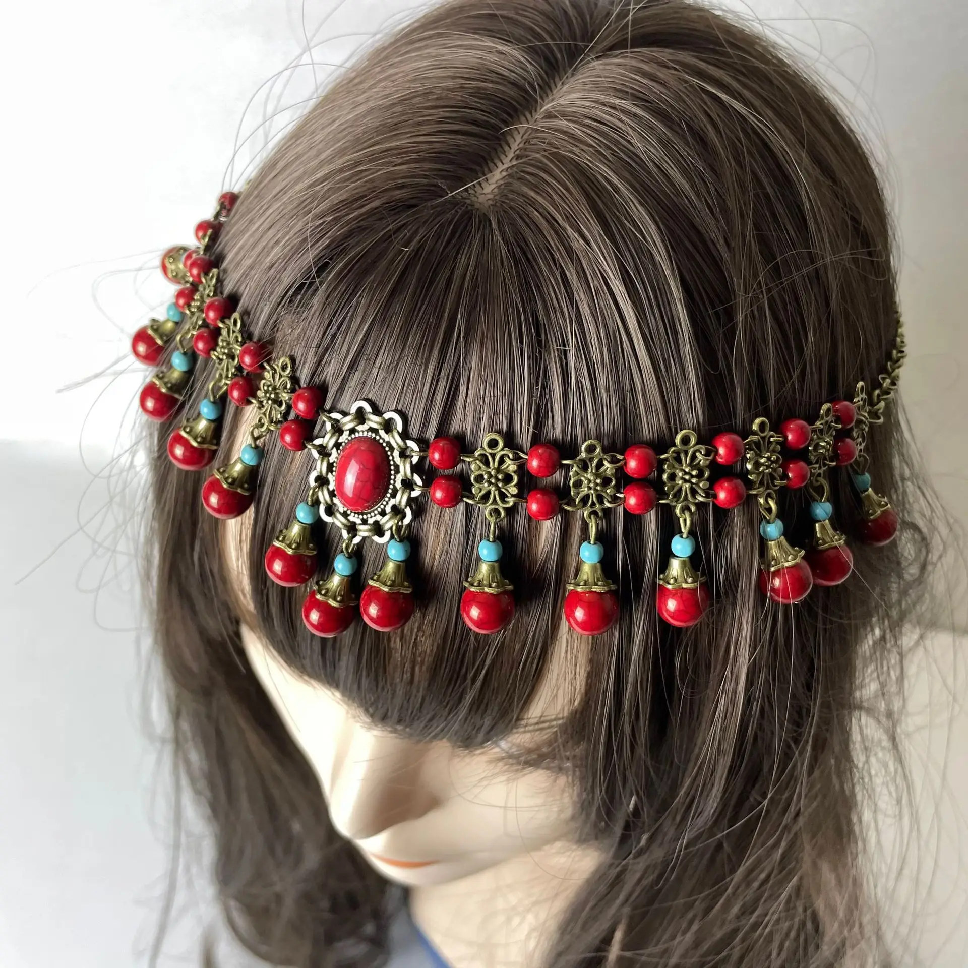 Retro Red Beaded Travel Eyebrow Pendant — feature 15
