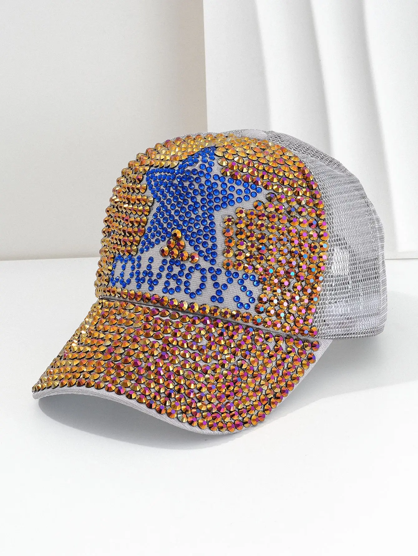 Cross-border Diamond Baseball Cap with Letter Personality — feature 4
