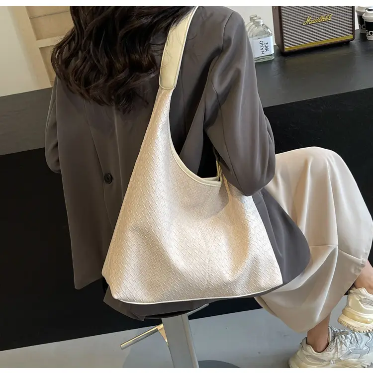 Women Textured Shoulder Bag 2024 Beige — feature 11