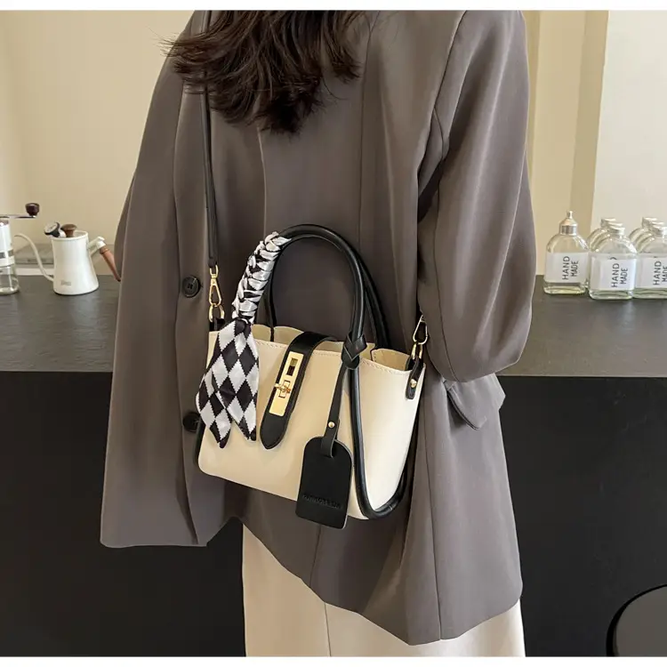 2024 Women's Retro Niche Shoulder Crossbody Bag — feature 25