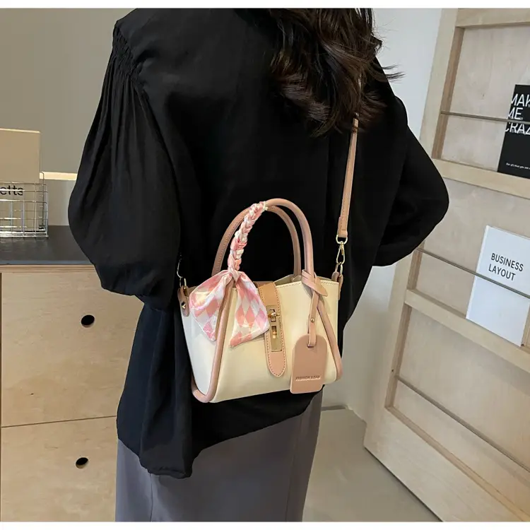2024 Women's Retro Niche Shoulder Crossbody Bag — feature 37