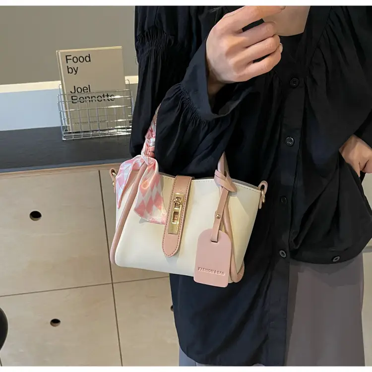 2024 Women's Retro Niche Shoulder Crossbody Bag — feature 45