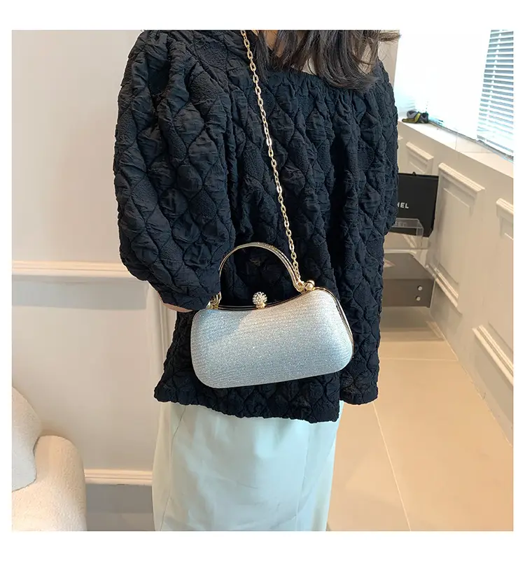 New 2024 Women's Handbags with Gold Chain & Lock Buckle — feature 14