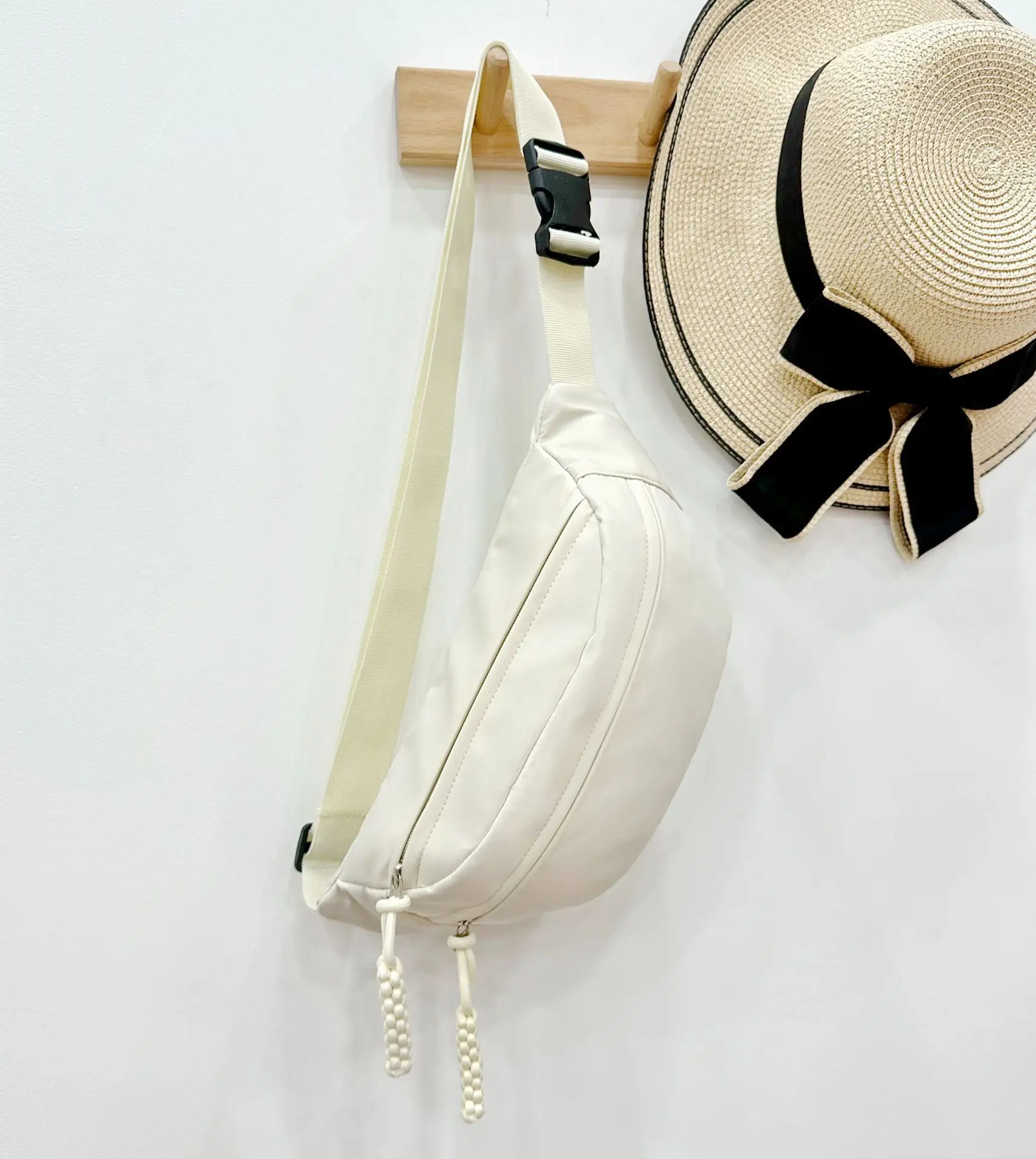 Japanese Style White Crossbody Phone Bag for Women