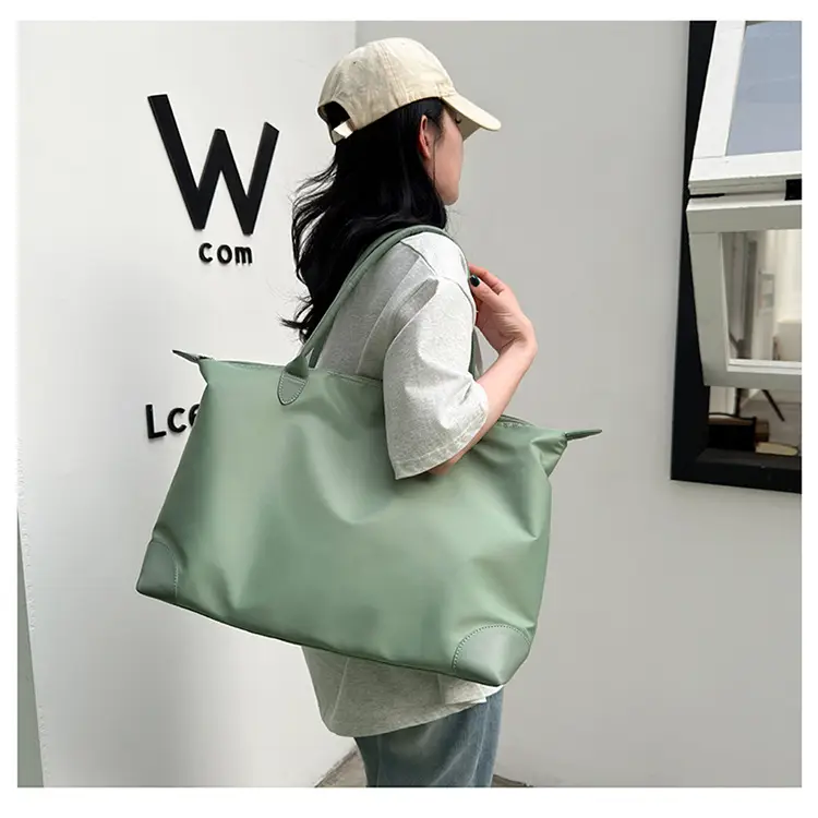 Green Large Capacity Travel Bag with Handles — feature 36