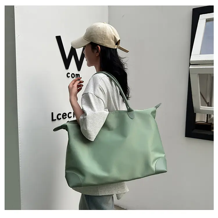 Green Large Capacity Travel Bag with Handles — feature 38